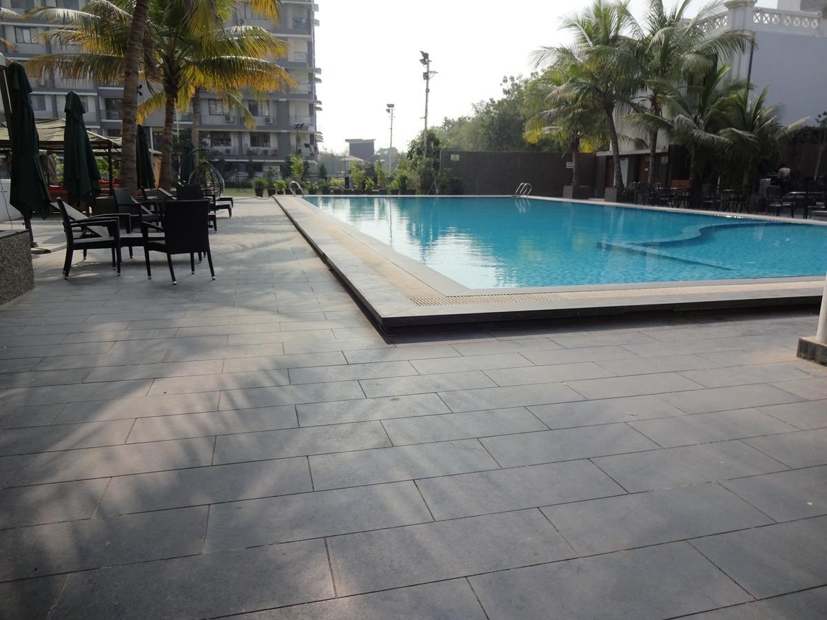 Aarya Grand Hotels & Resorts Ahmedabad Exterior photo